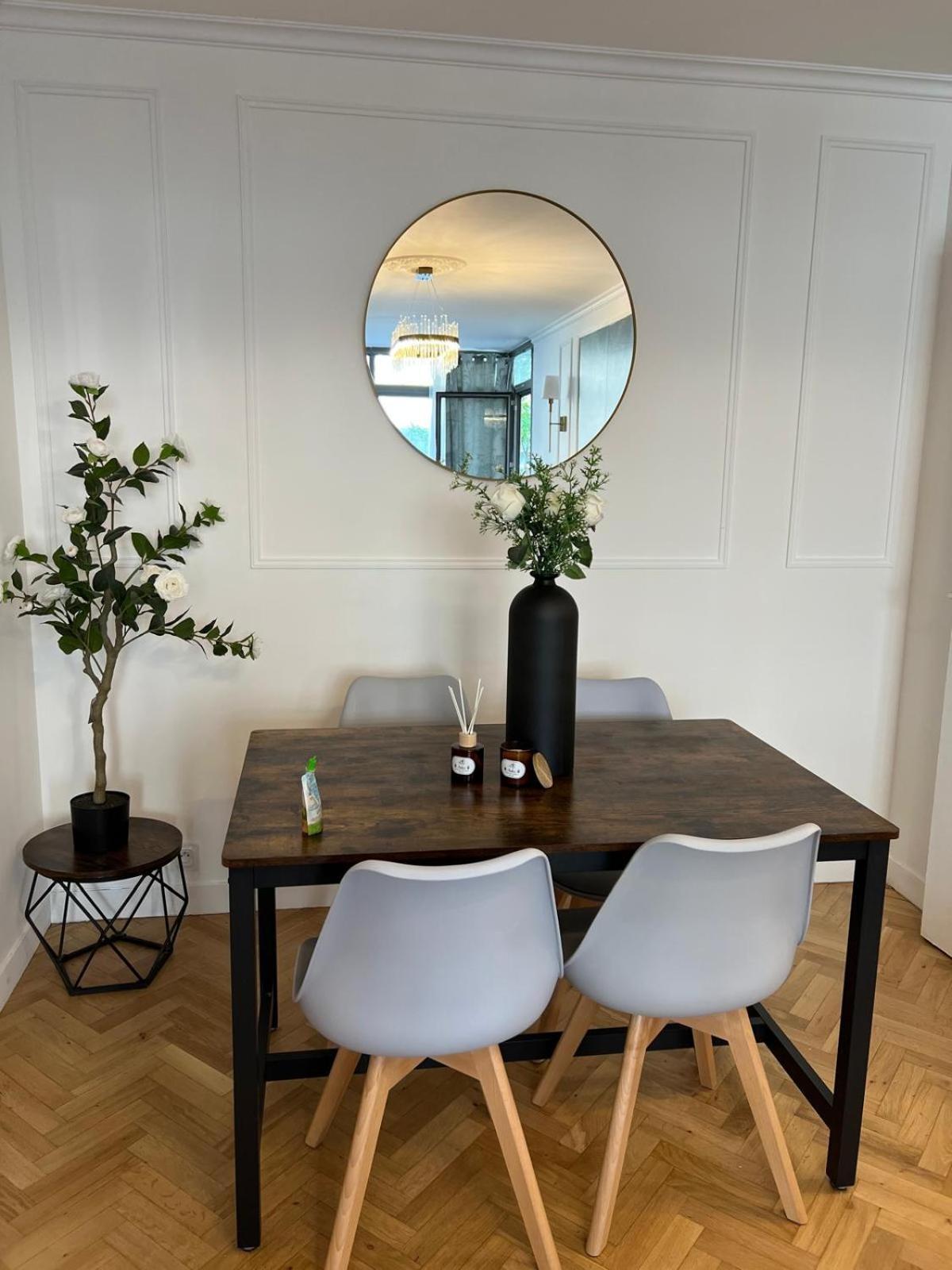 Excellent Apartment For Familly Clichy Kültér fotó