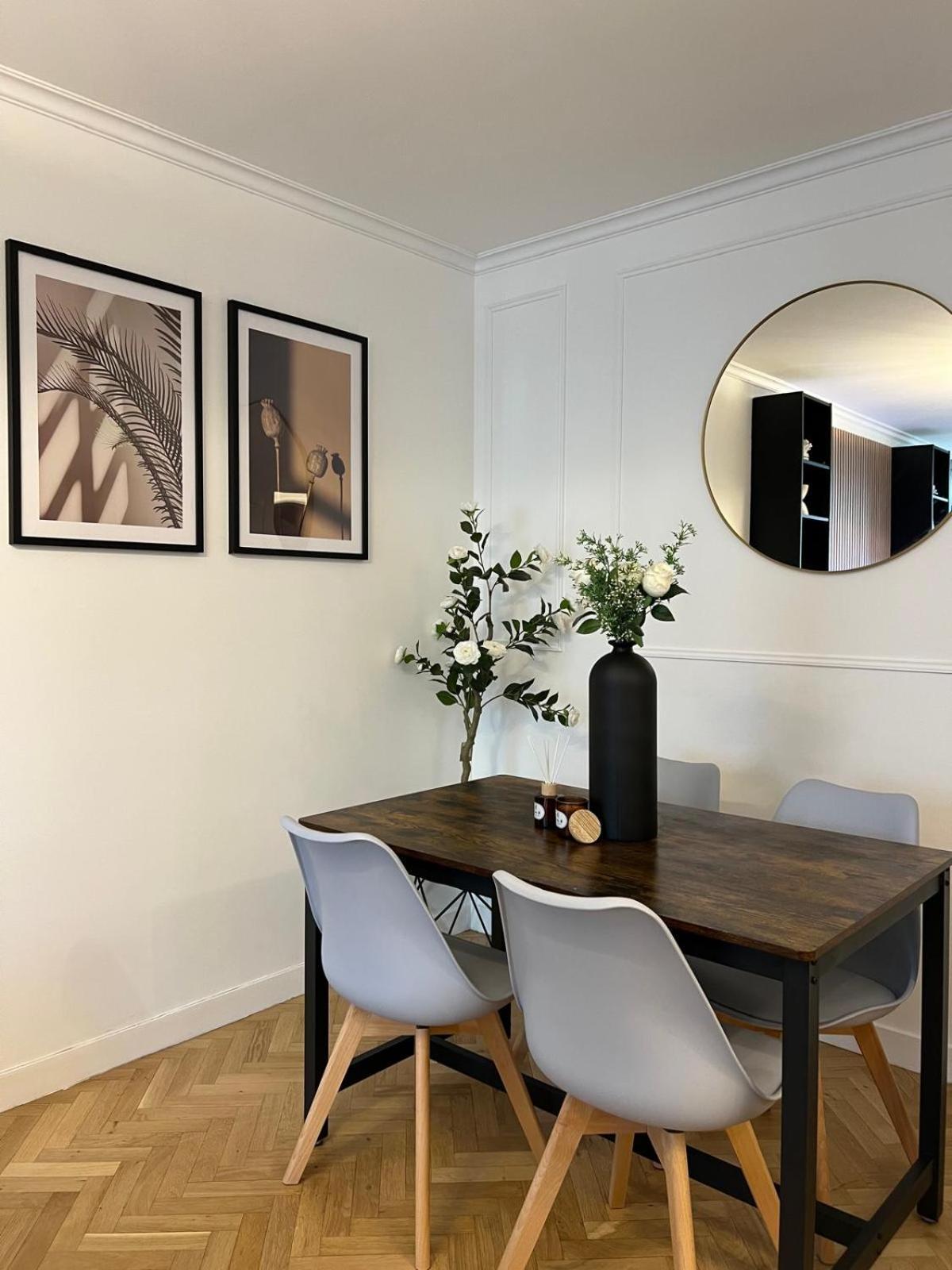 Excellent Apartment For Familly Clichy Kültér fotó